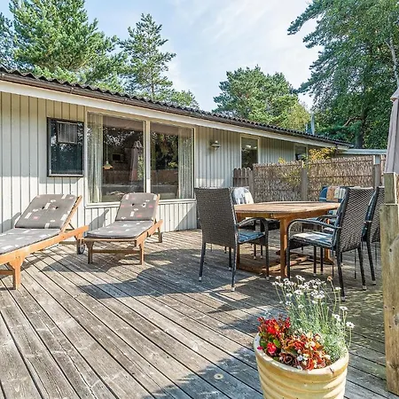 Nice In Aakirkeby W/ 3 Bedrooms