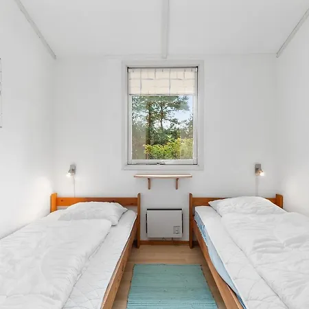 Nice In Aakirkeby W/ 3 Bedrooms Holiday home